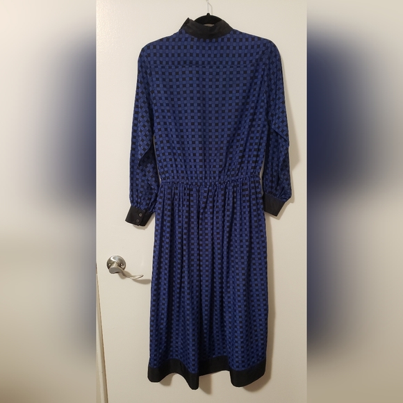 *Vintage* Black and Blue Dress - Picture 2 of 5
